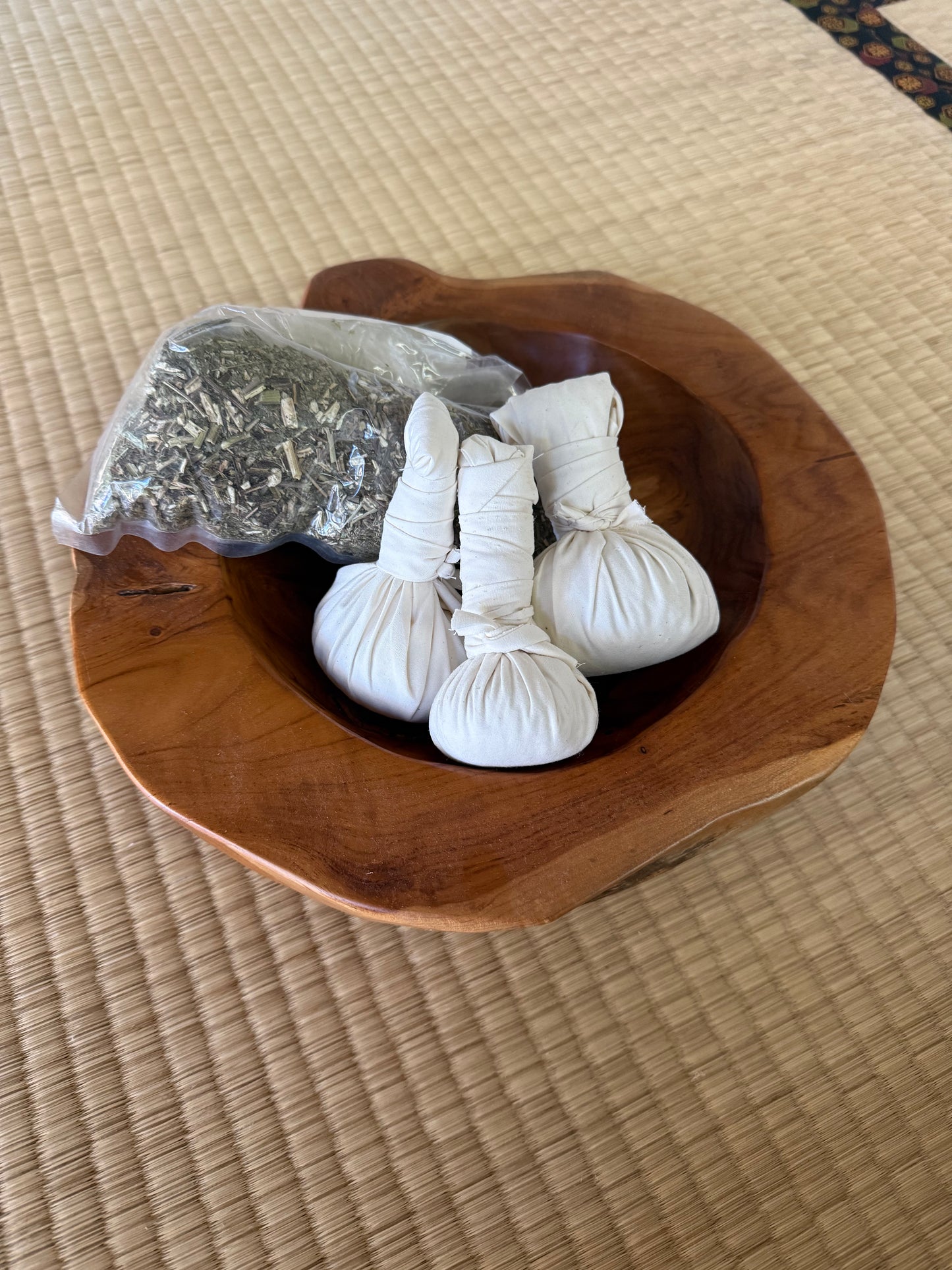 Traditional Mugwort Herbal Compress- Gentle Traditions X The Herborium