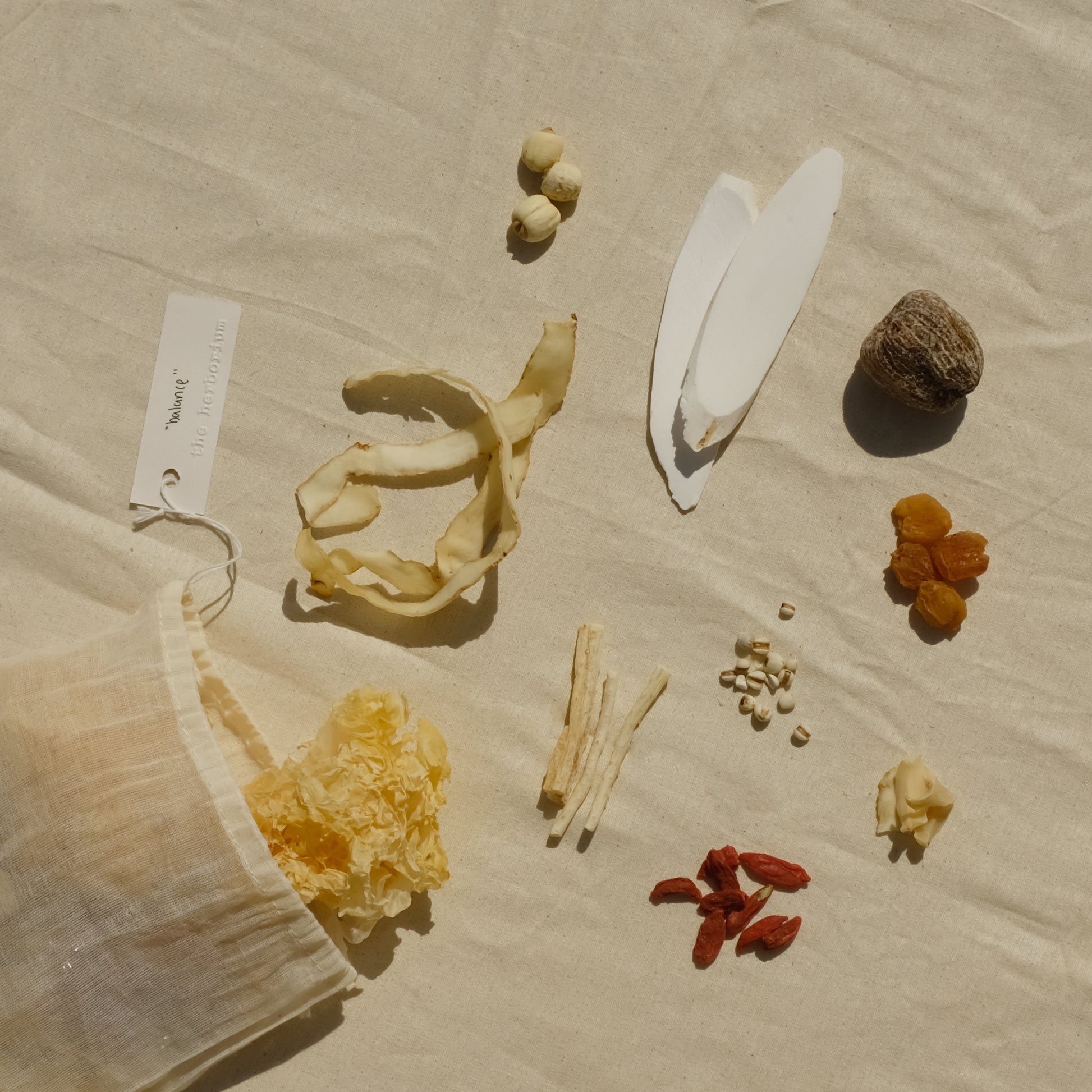 Chinese herbal soup mix blend with cotton muslin bag, snow fungus, Solomon's seal yu zhu, adenophora root Sha shen, goji berries, Chinese barley, lily bulb, lotus seed, Chinese yam, honey date, longan. Image 2