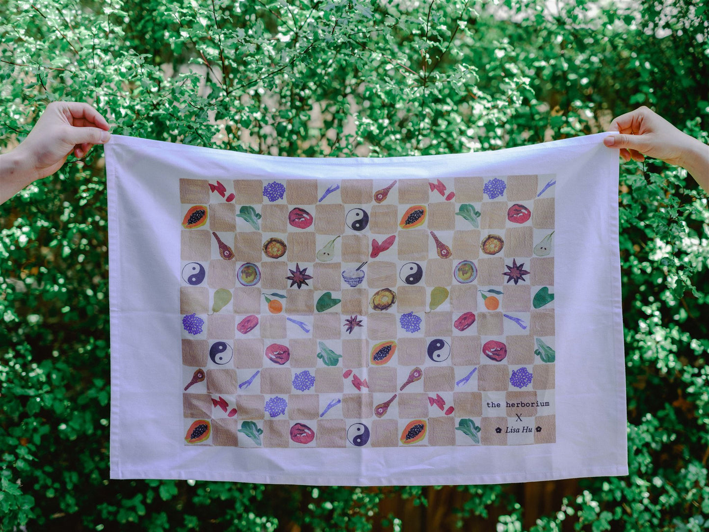 the herborium X Lisa Hu Tea Towel Set