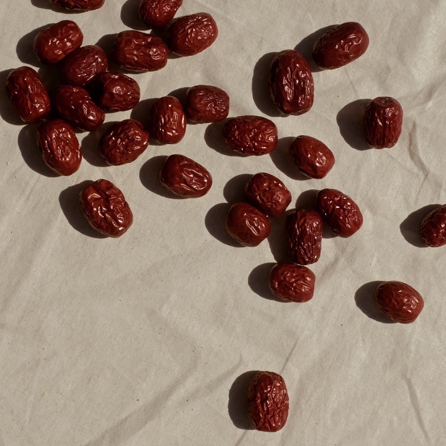 Red dates jujube scattered. Image 2